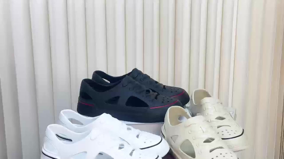 Essentiële uniseks waterschoenen voor de zomer, combineert sneakerstijl met functionaliteit voor water & strand.