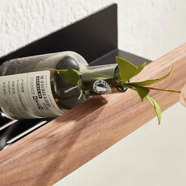 Hoogwaardige massief houten opbergplank voor elke badkamer. Boorvrije installatie met sterke lijm.
