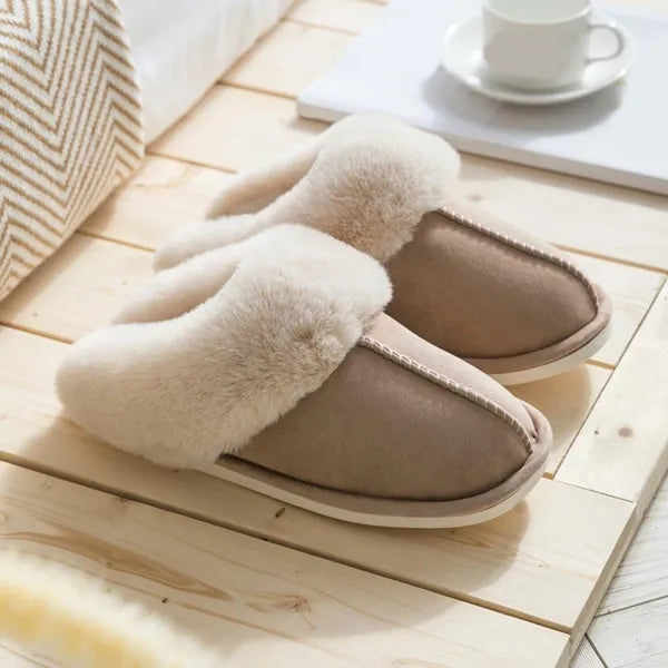 Comfortabele unisex bontsloffen, houdt je voeten heerlijk warm tijdens de wintermaanden thuis.