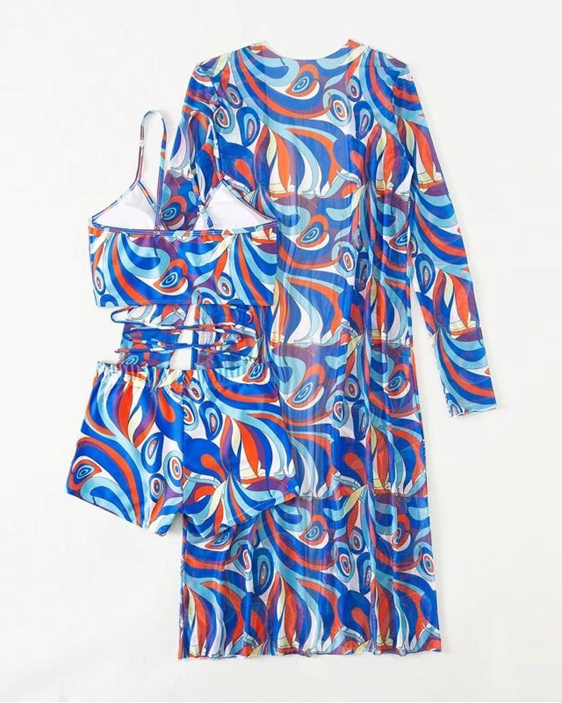 Modieuze dames loungewear en bikini set, ideaal voor luxe strandvakanties.