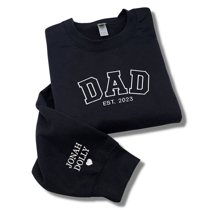 Zachte, comfortabele unisex hoodie met gepersonaliseerde namen. Ideaal als unieke kleding of speciaal cadeau.
