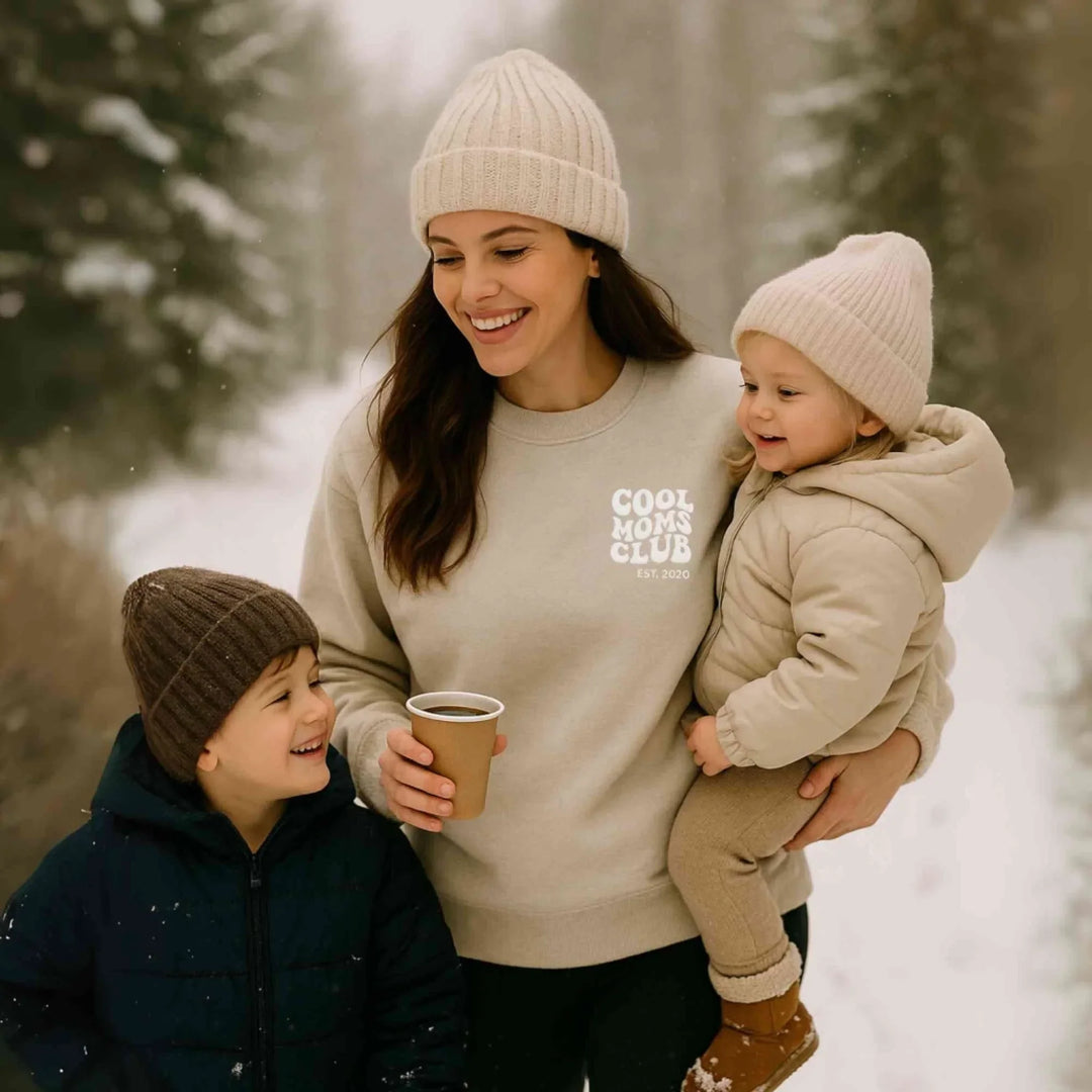 Comfortabel gepersonaliseerd dames sweatshirt, ideaal moederdag cadeau met unieke geborduurde tekst.