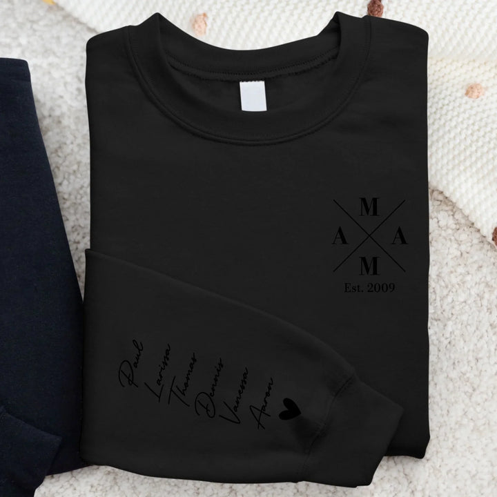 Comfortabele oversized dames sweater met namen op mouw, stijlvolle vrouwen kleding.