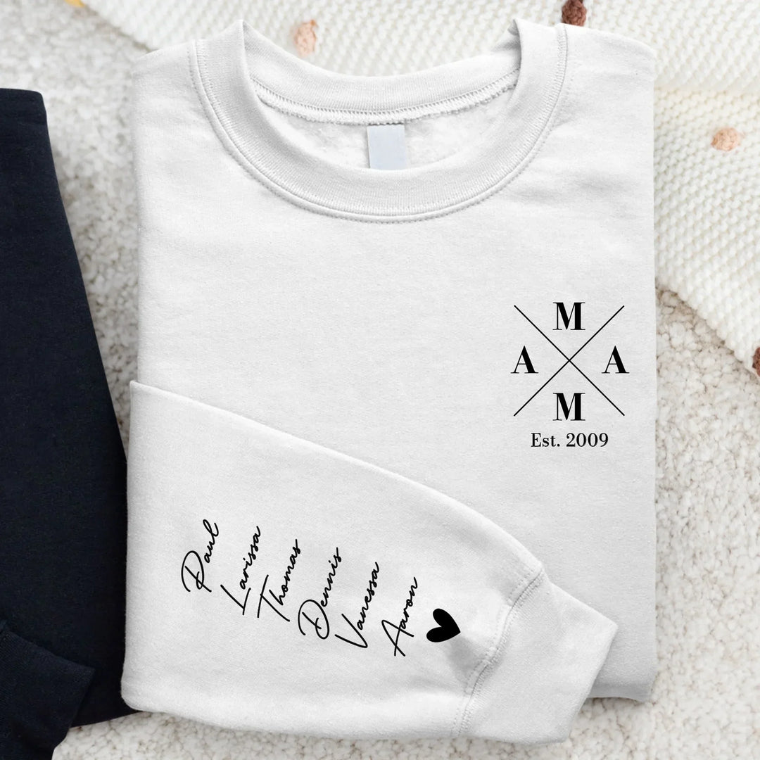 Trendy dames sweater, gepersonaliseerd met namen op de mouw, comfortabel en stijlvol.
