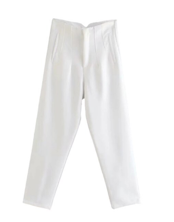 Modieuze damesbroek voor lente/zomer, stijlvol en comfortabel voor een moeiteloze elegantie.
