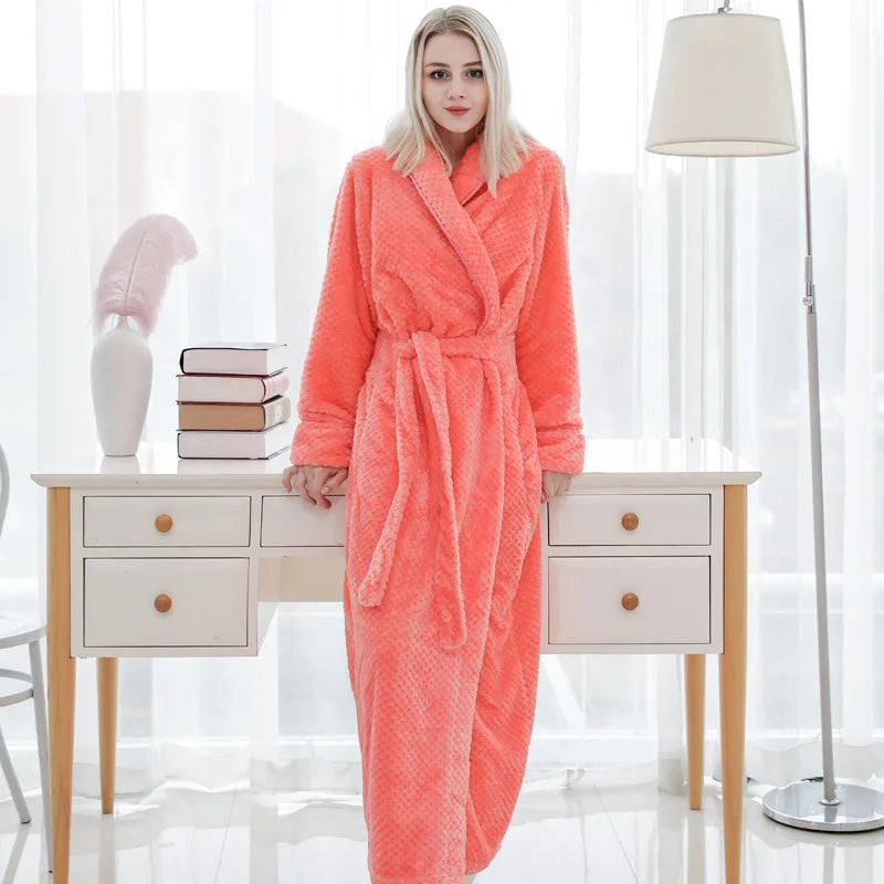 Zachte, warme dames badjas voor ultiem thuiscomfort. Perfect als ochtendjas of loungekleding.