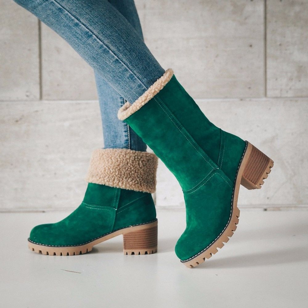 Warme waterafstotende comfortlaarzen voor dames, perfect voor winterse omstandigheden.