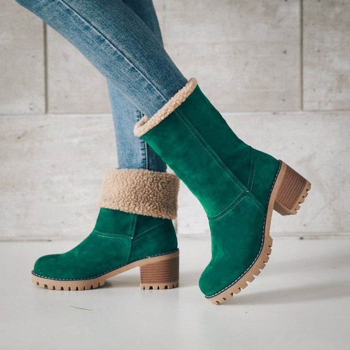 Warme waterafstotende comfortlaarzen voor dames, perfect voor winterse omstandigheden.