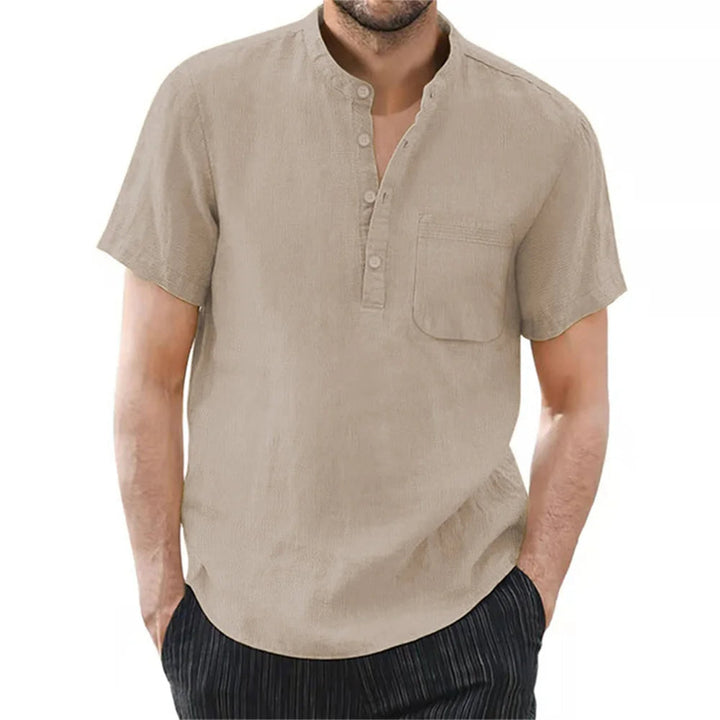Luchtig heren t-shirt, comfortabel en effen, ideaal als ademend zomer kledingstuk voor elke man.