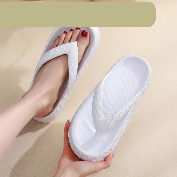 Roze lichtgewicht orthopedische dames slippers, comfortabel en ideaal als huisslipper.