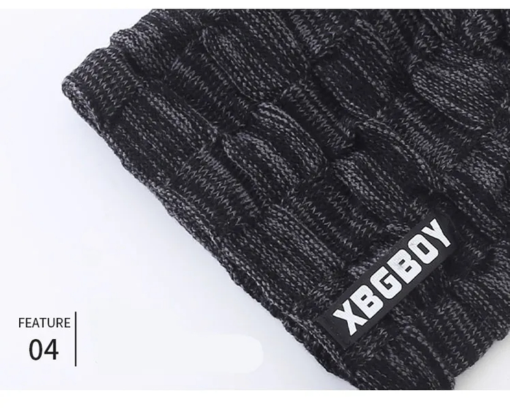 Complete unisex winterset in diverse kleuren; warme muts en sjaal, klaar voor de kou.
