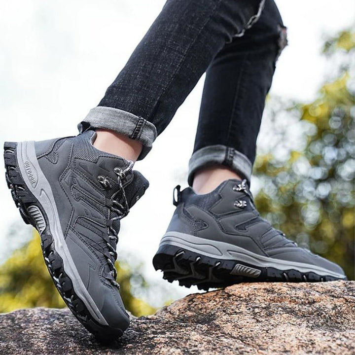 Waterdichte outdoor schoenen voor dames met flexibele, gripvolle zool.