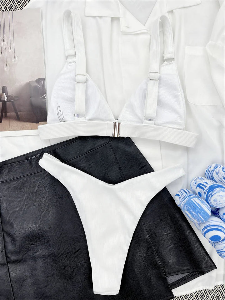 Kleurige dames zwemkleding: Vera push-up bikini met comfortabele pasvorm en trendy Braziliaans broekje.