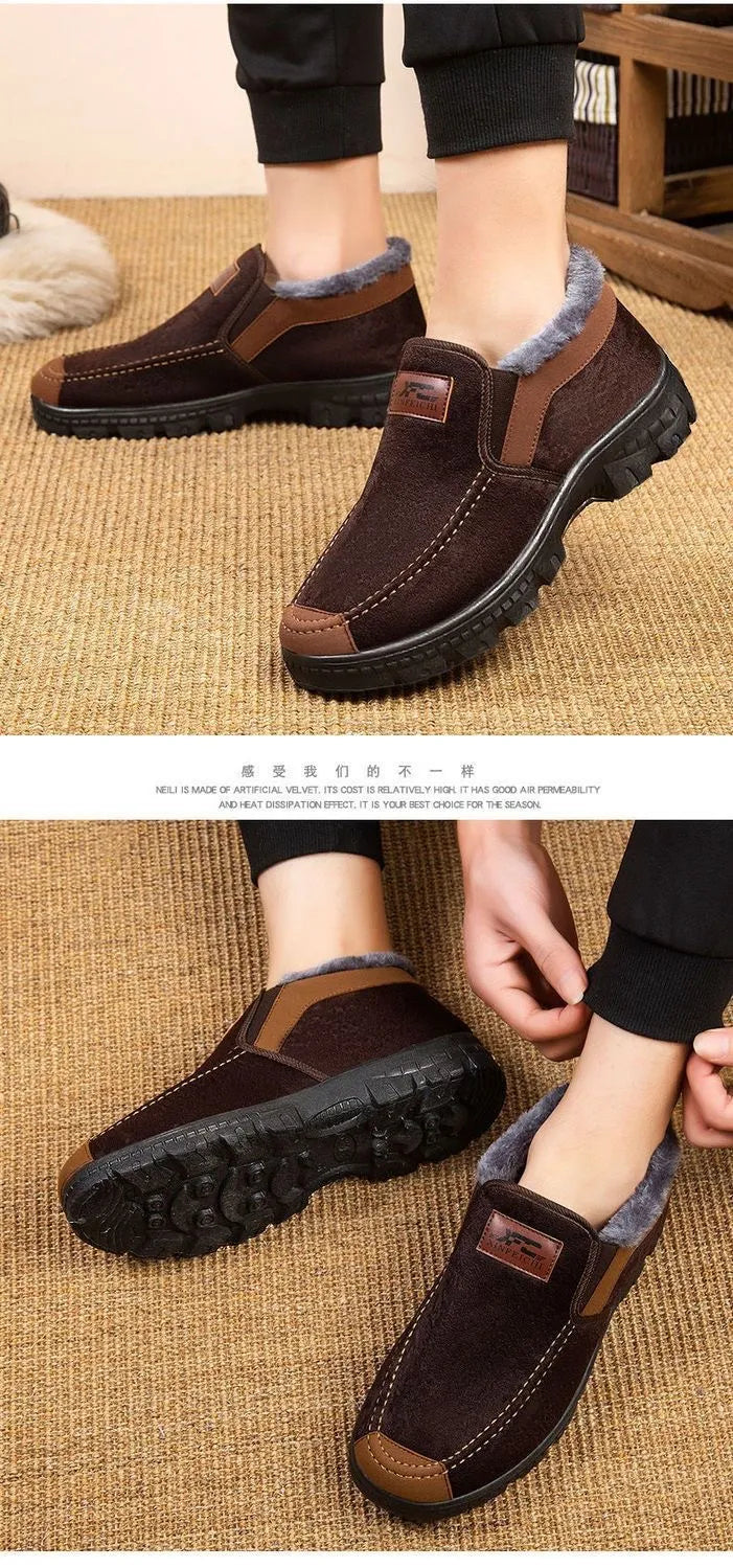 Zachte binnenvoering van warme herenschoenen, voor optimaal comfort op koude dagen.