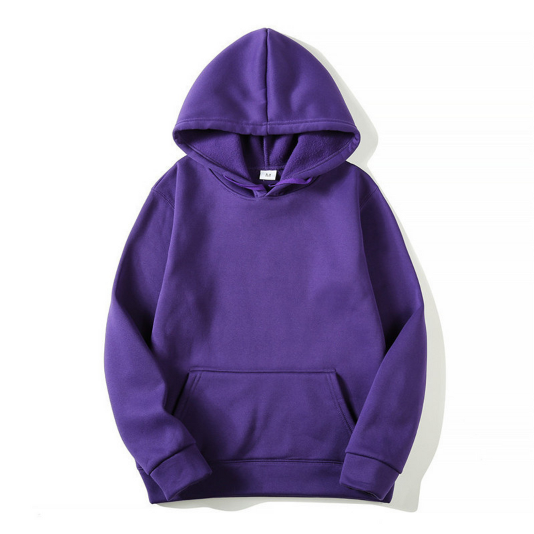 Effen herenhoodie netjes opgevouwen, toont kwaliteit en comfortabele herenkleding.