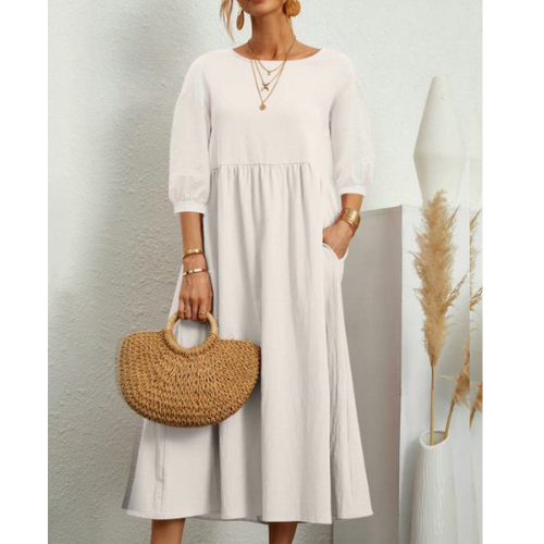 Casual chique dames jurk met smockdetail en midi-lengte, ideaal voor zowel dagelijks gebruik als speciale momenten.
