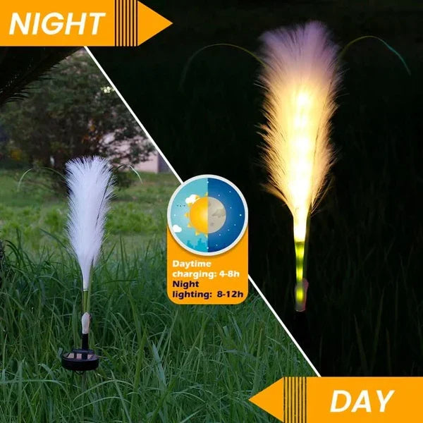 Verlichte rieten SunReed tuinverlichting, creëert een magische en sfeervolle ambiance in de avondtuin.