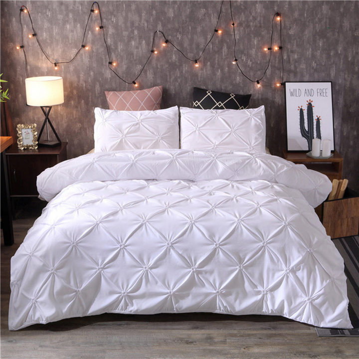 Modern design dekbedovertrekset als huisdecoratie, zacht luxe beddengoed verbetert uw slaapkamer direct.