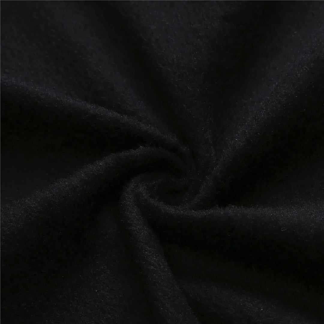 Stijlvolle zwarte flanellen heren badjas, biedt luxueus comfort en zachtheid voor thuis in de winter.