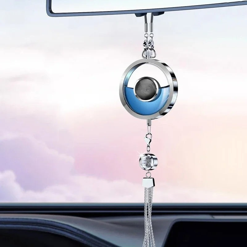 Metalen auto parfum geurhanger, strass auto accessoire en aroma diffuser voor autoverfrissing.
