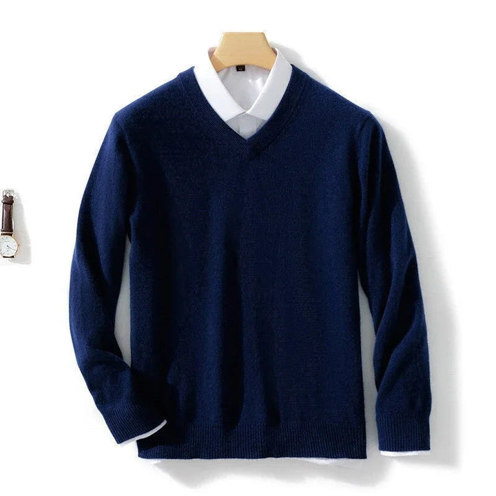 Comfortabele heren V-hals trui voor lente en herfst. Klassieke kleding met een moderne, stijlvolle twist.