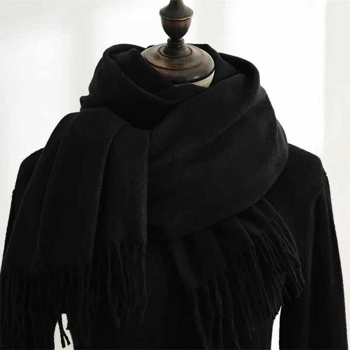 Veelzijdige dames sjaal van puur kasjmier, ultrazacht, warm en stijlvol voor elke winteroutfit.