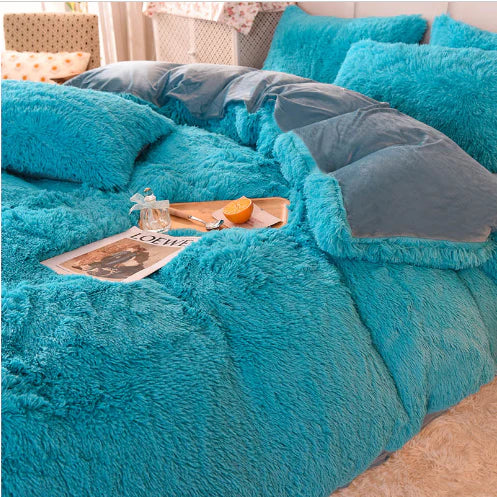 Snoepkleurig FluffCandy dekbedovertrek, langharig en zacht voor een dromerige slaapkamer.