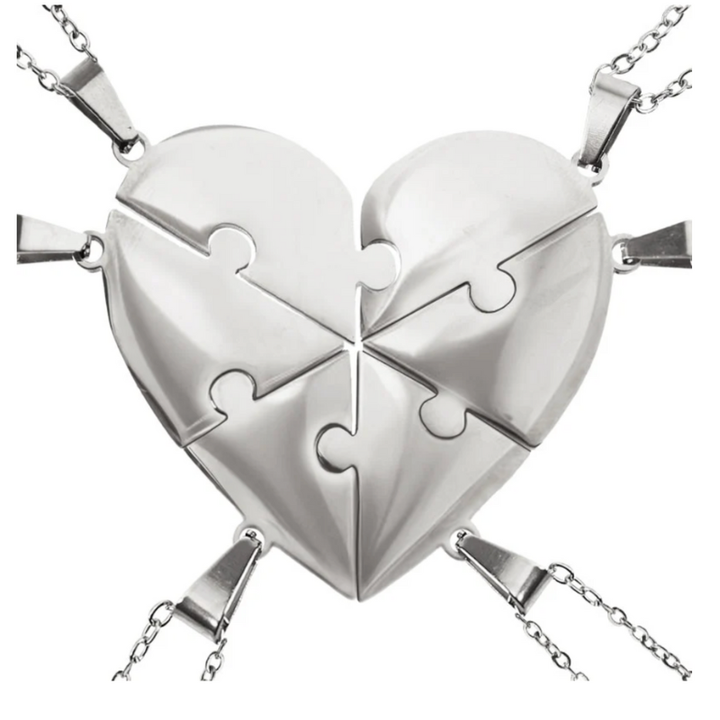 Zilverkleurige familie puzzelketting, handgemaakt en gepersonaliseerd.