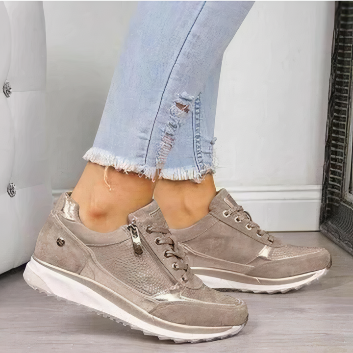 Modieuze dames comfort sneakers met rits en dempende zool. Perfecte actieve schoenen voor dagelijks comfort.