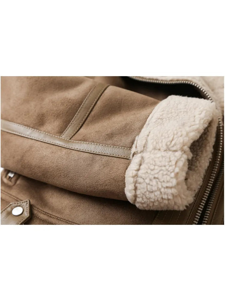 Modieuze dames winterjas, een elegante en warme toevoeging aan elke wintergarderobe.