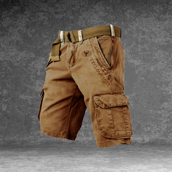 Detail van de ruime zijzakken op de modieuze Heren Cargo Short Finn, perfect voor zomerse avonturen.
