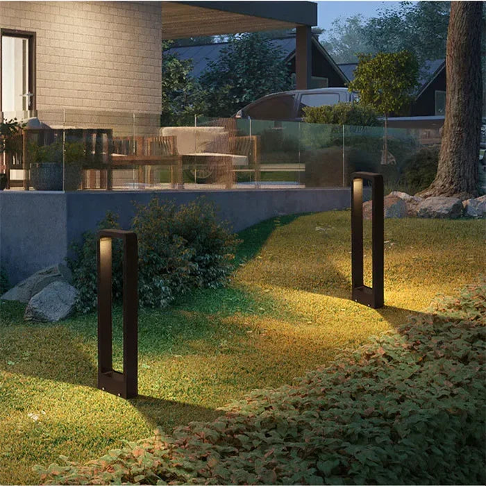 Weerbestendige TerraBeam grondspot voor tuinverlichting. Stijlvolle LED-oplossing voor paden en sfeer.