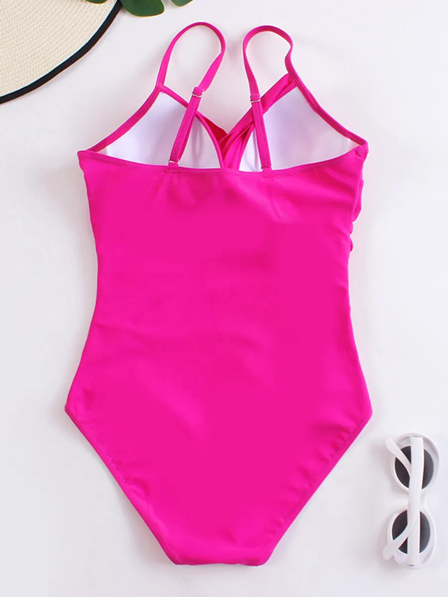 Dames plus-size badpak XL, effen design. Een comfortabele en elegante keuze voor strand en zwembad.