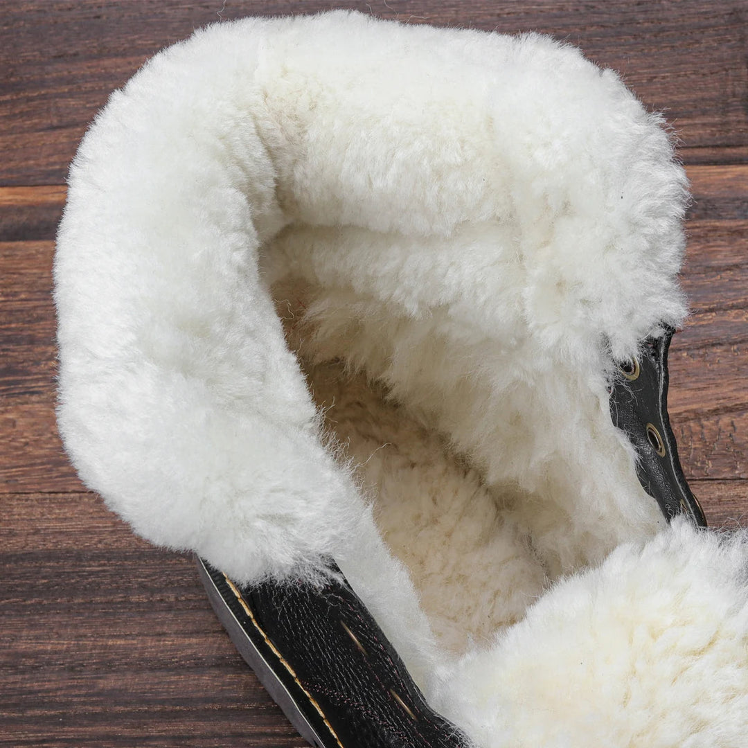 Warme heren winterlaarzen met isolerende voering, ideaal voor wandelingen in de sneeuw.