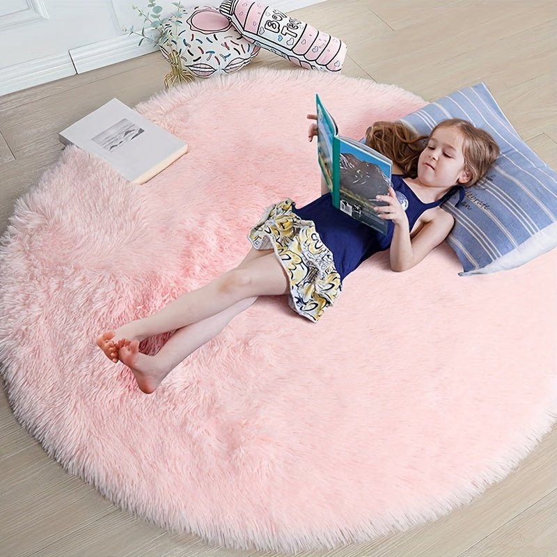 Fluffy rond vloerkleed Clouda, wasbaar en antislip, perfect voor kinderkamer.