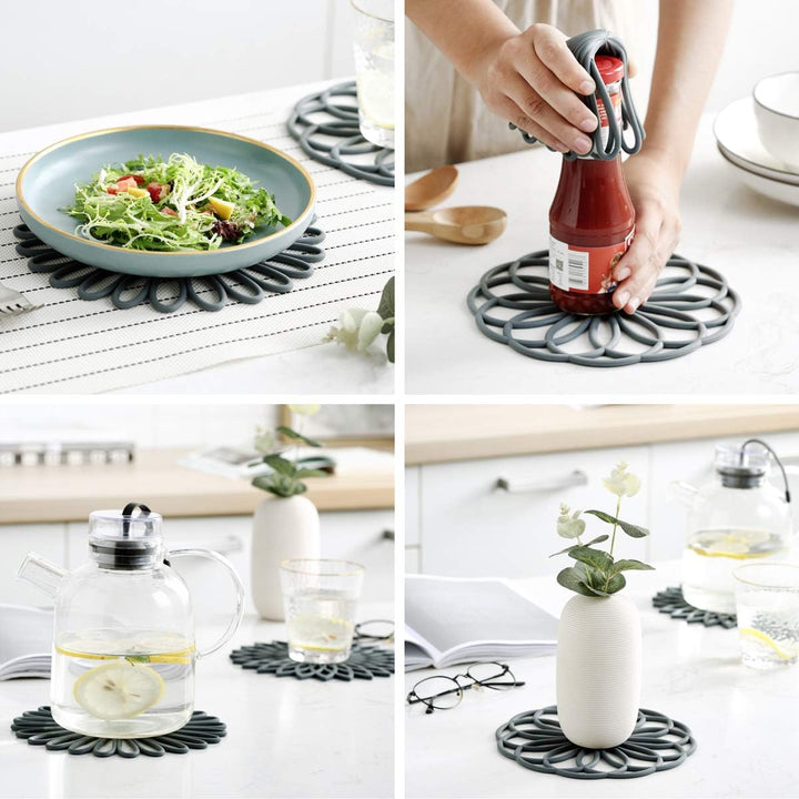 Deze set van 3 flexibele siliconen onderzetters beschermt je tafel tegen hete items en krassen.