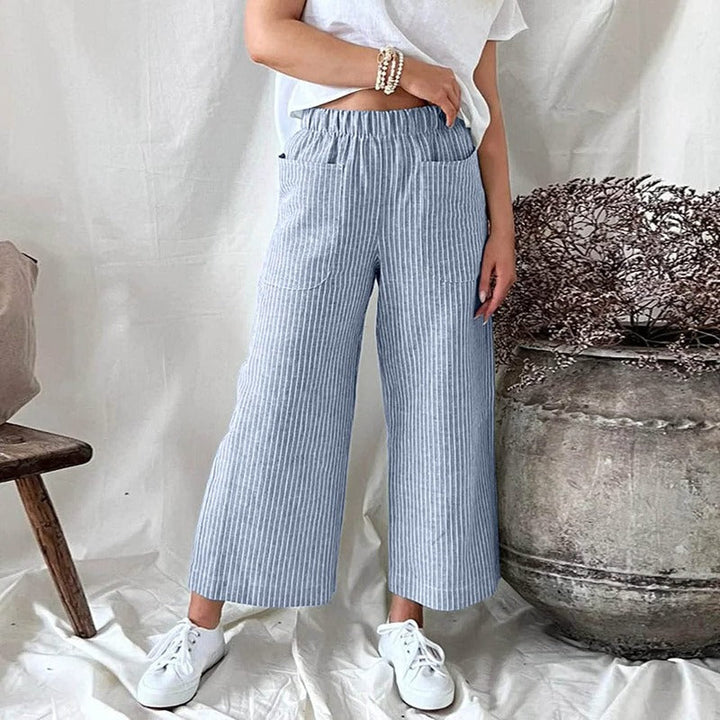 Luchtige dames zomerbroek met comfortabele pasvorm, ideaal als veelzijdige kleding voor de zomer.