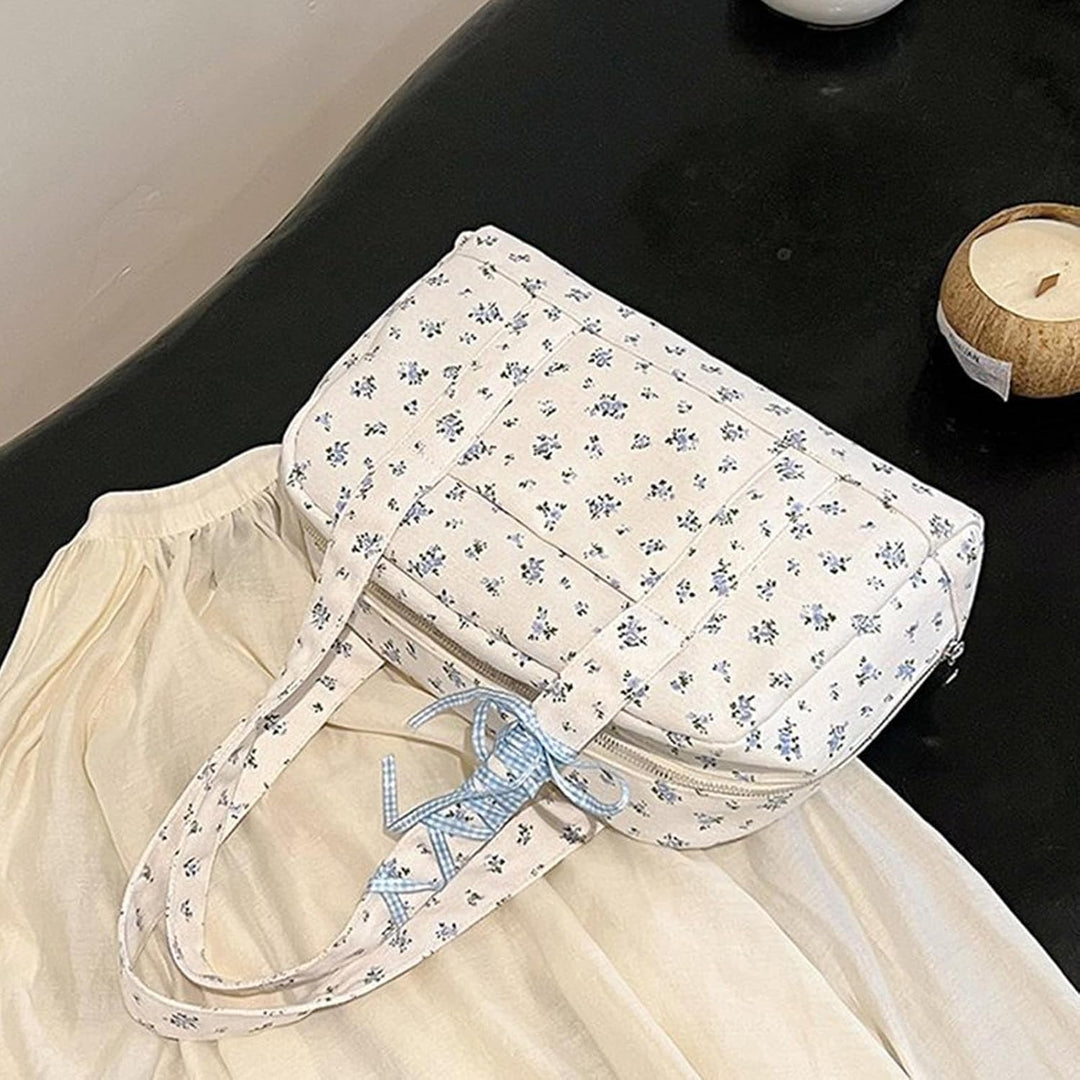 Dames canvas duffle bag met sierlijk lint accent, ruime en elegante weekendtas.