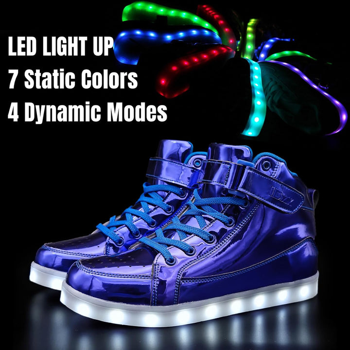 Unisex LumaBoost LED schoenen, oplaadbaar en met heldere, energiezuinige verlichting.