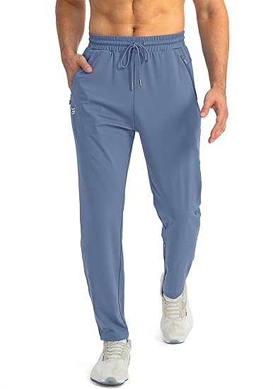 Noah herenbroek, comfortabel, tapered fit, voor een moderne en ontspannen stijl.