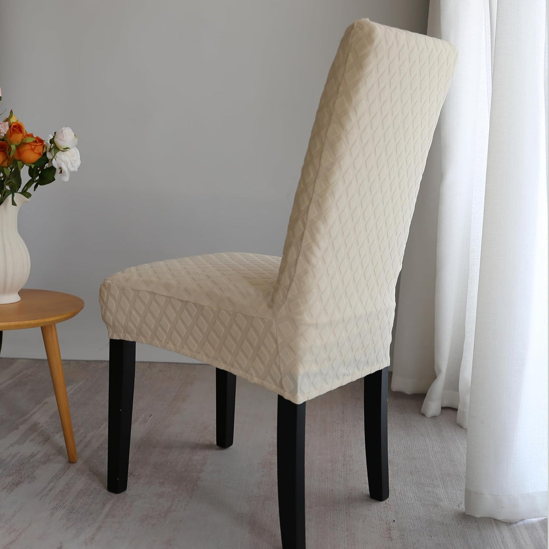 Rekbare hoes set voor eetkamerstoelen, veelzijdig en praktisch in gebruik.