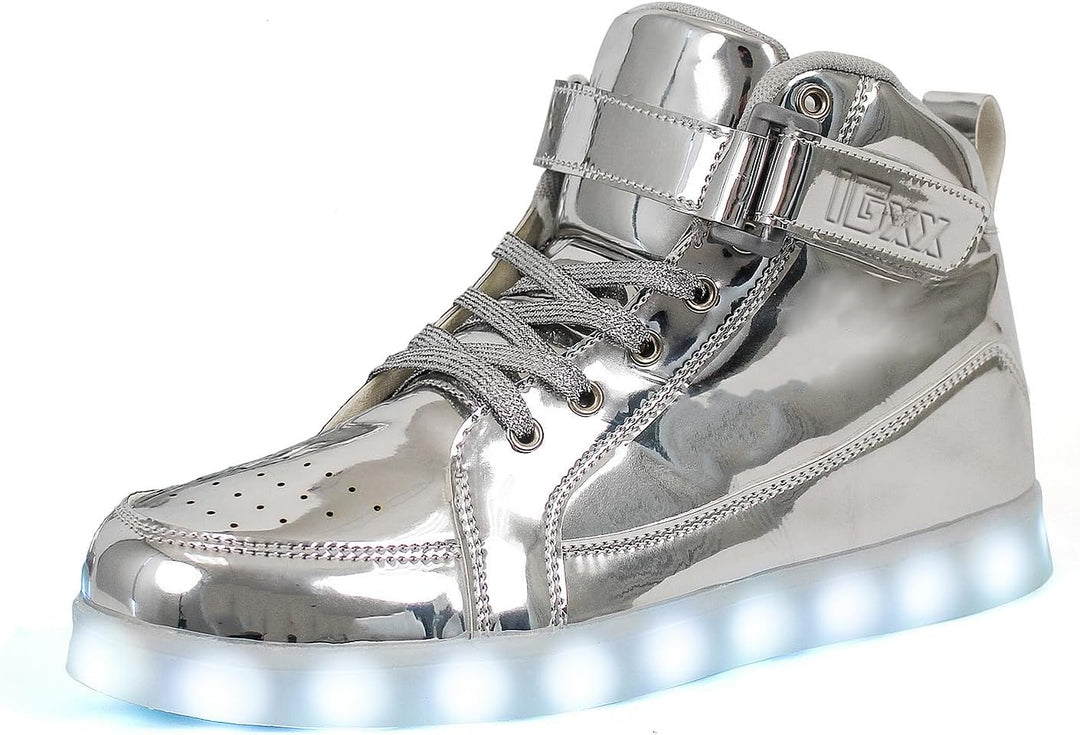 Opvallende unisex LumaBoost LED schoenen, oplaadbaar en ideaal voor festivals, feesten en avonduitjes.