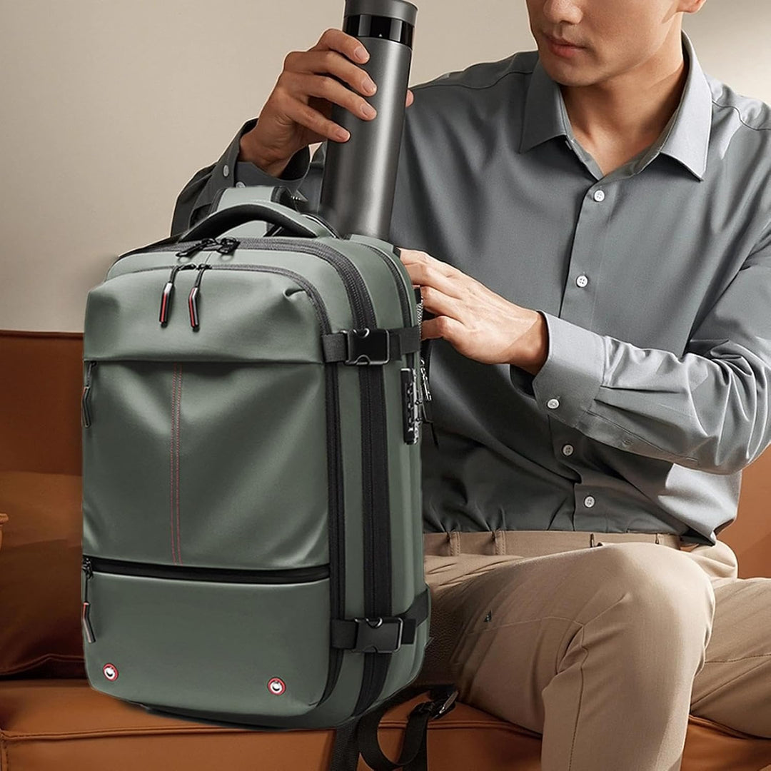 Unisex reisrugtas 60L, waterdicht, uitbreidbaar, met beschermd laptopvak; perfect voor elke reis.