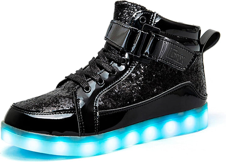 Comfortabele LumaBoost LED schoenen, unisex, oplaadbaar en met ademende materialen.