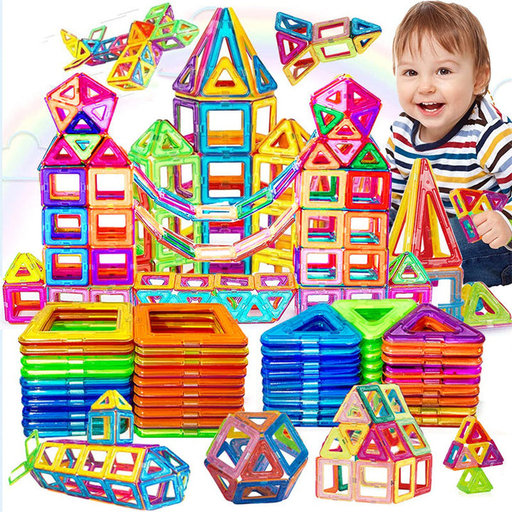 Complete magnetische bouwset in verpakking, ideaal cadeau voor creatieve kinderen.
