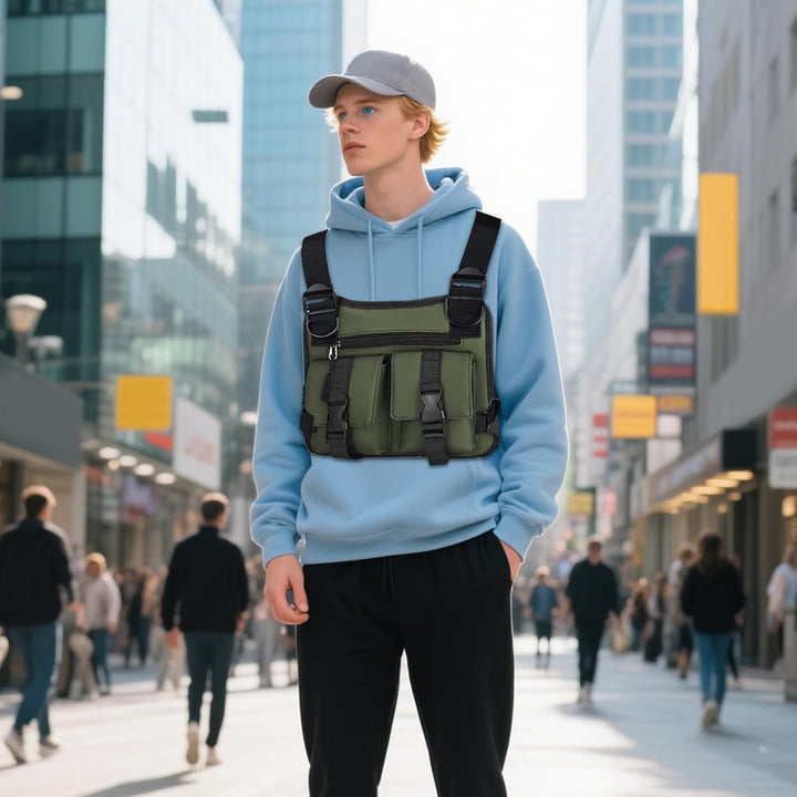 Hardloopvest Dravon: lichtgewicht, verstelbaar, voor mannen, met meerdere compartimenten voor spullen.