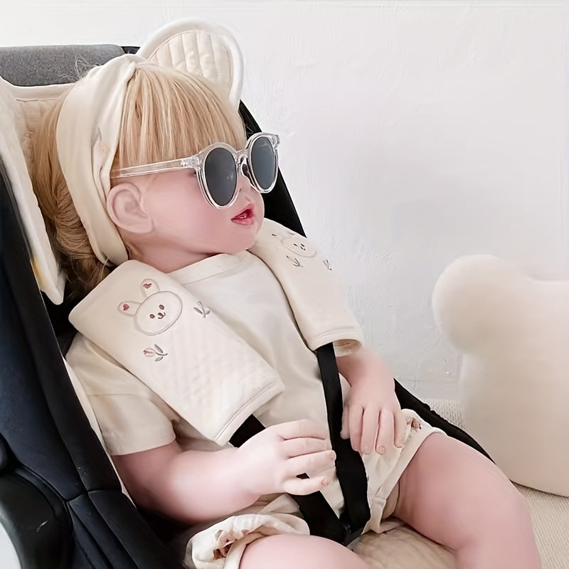 Duurzame schouderpads met dierenprint, beschermt de tere kinderhuid tegen schuren van kinderwagen- en autostoelriemen.