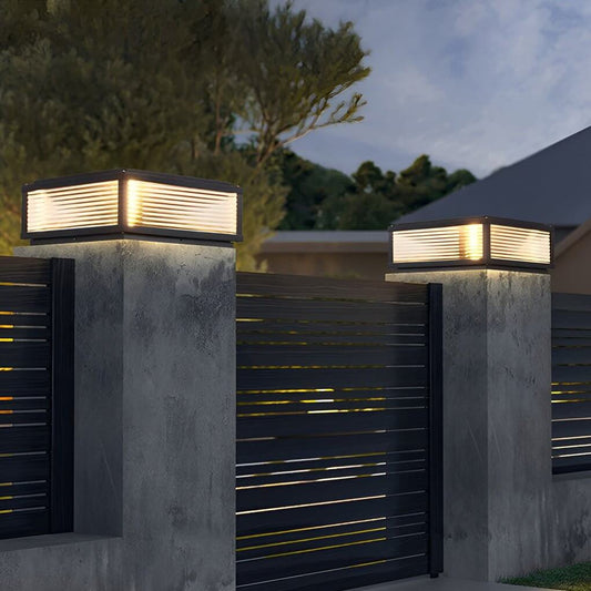 Moderne LED Buitenpaallamp - Geribbeld Glas