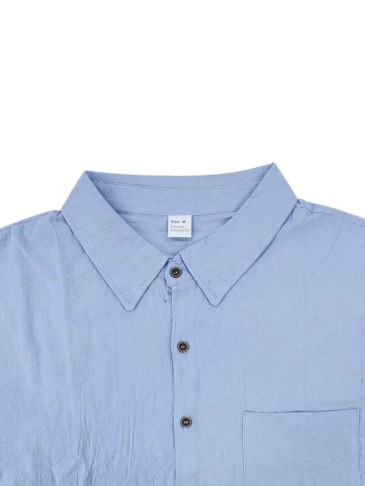 Stijlvolle heren tweedelige set: V-hals shirt met korte mouwen en rechte pijpen broek, casual design.
