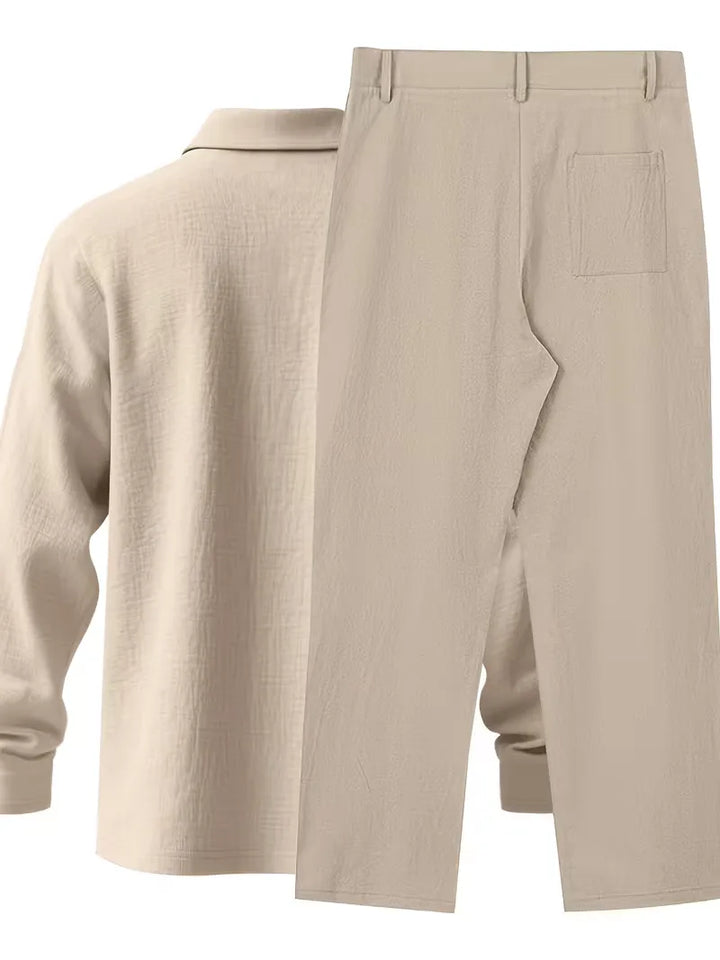 Comfortabel heren linnen set met mandarijnkraag, ideaal voor warme zomerdagen.
